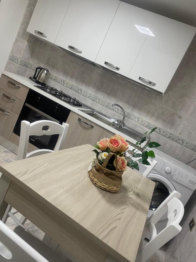 Casa Vacanza La Serenella Lejlighed Napoli Eksteriør billede